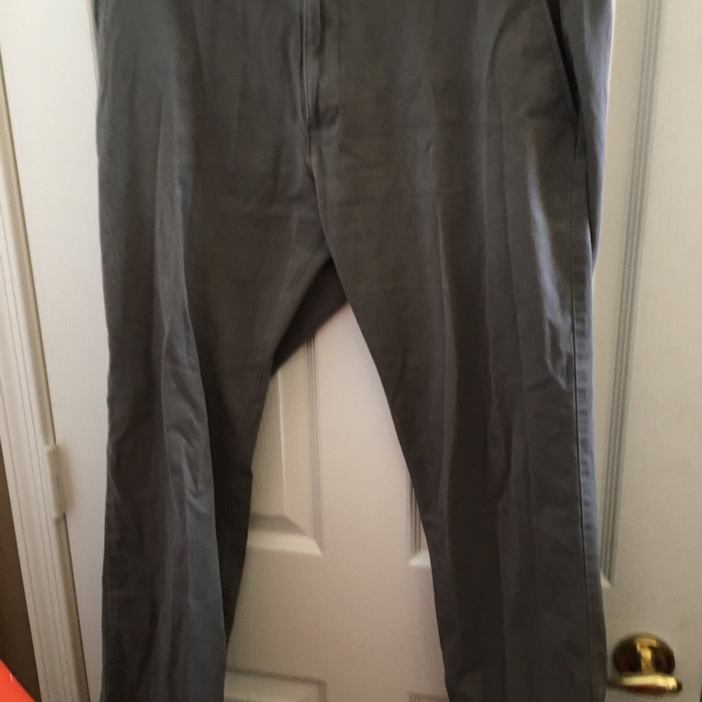 FINAL MARKDOWN MEN’S haggar slacks 36 x 29